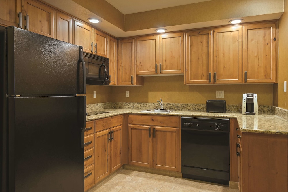 La Quinta Inn & Suites by Wyndham Coeur d Alene 35/41