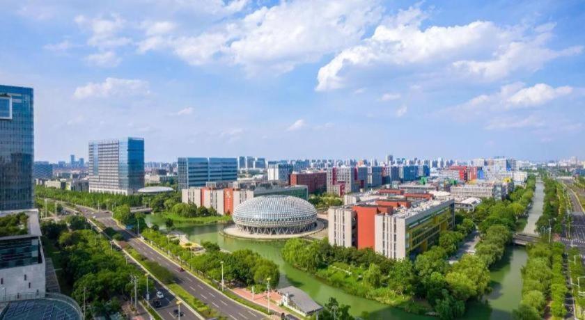 IU Hotel (Suzhou Dushu Lake Moon Bay Metro Station) 43/54