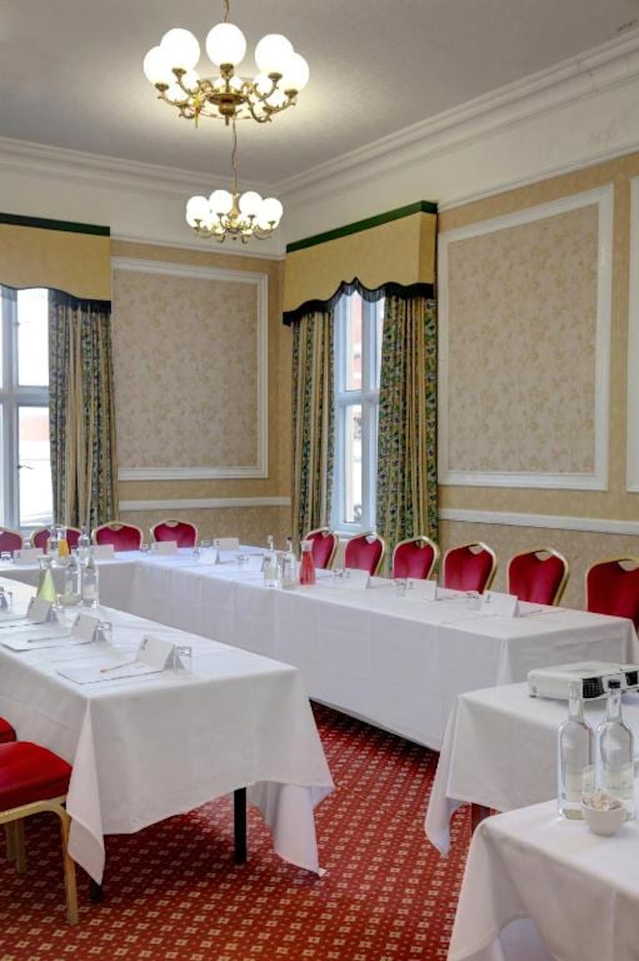 Belvilla Crewe Arms Hotel 41/50