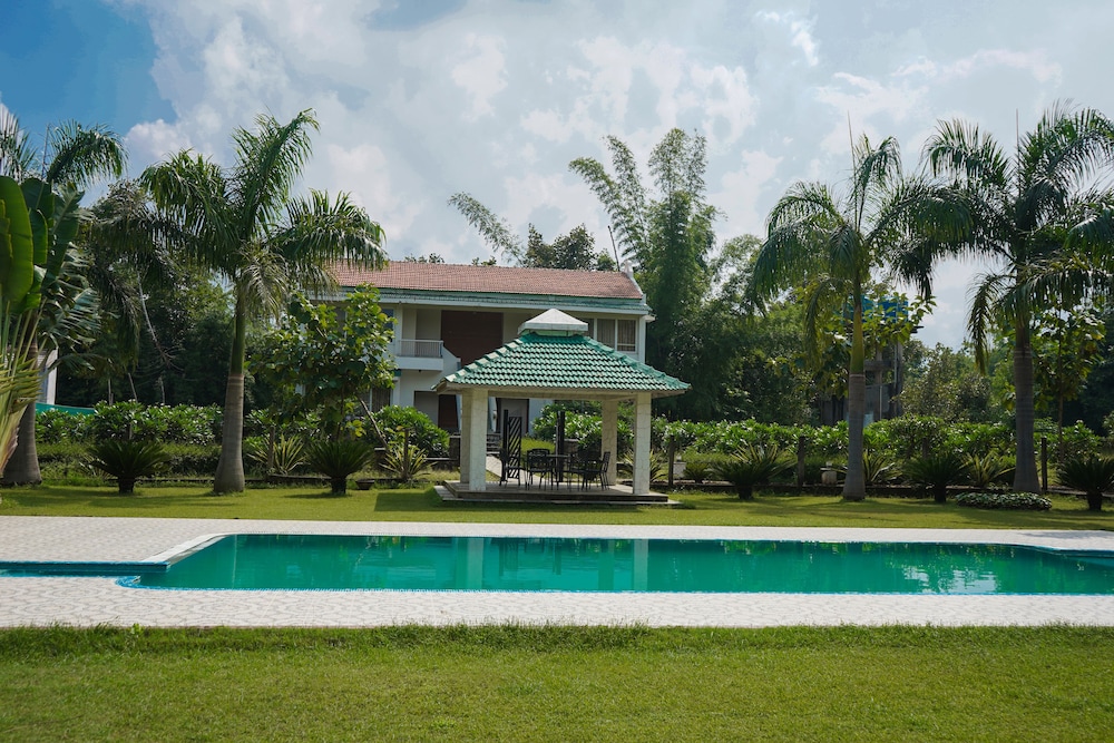 Village Machaan Resort 35/46