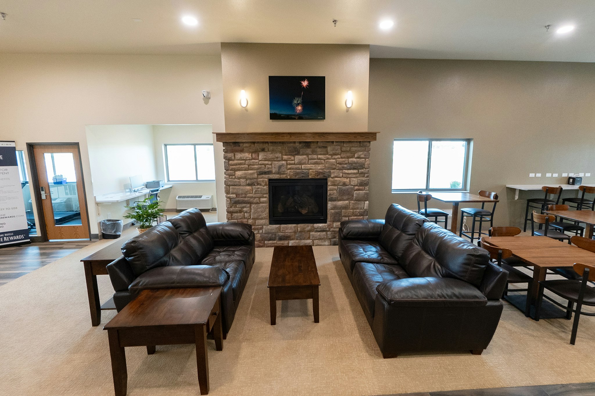 Cobblestone Hotel & Suites-Sheldon 15/27