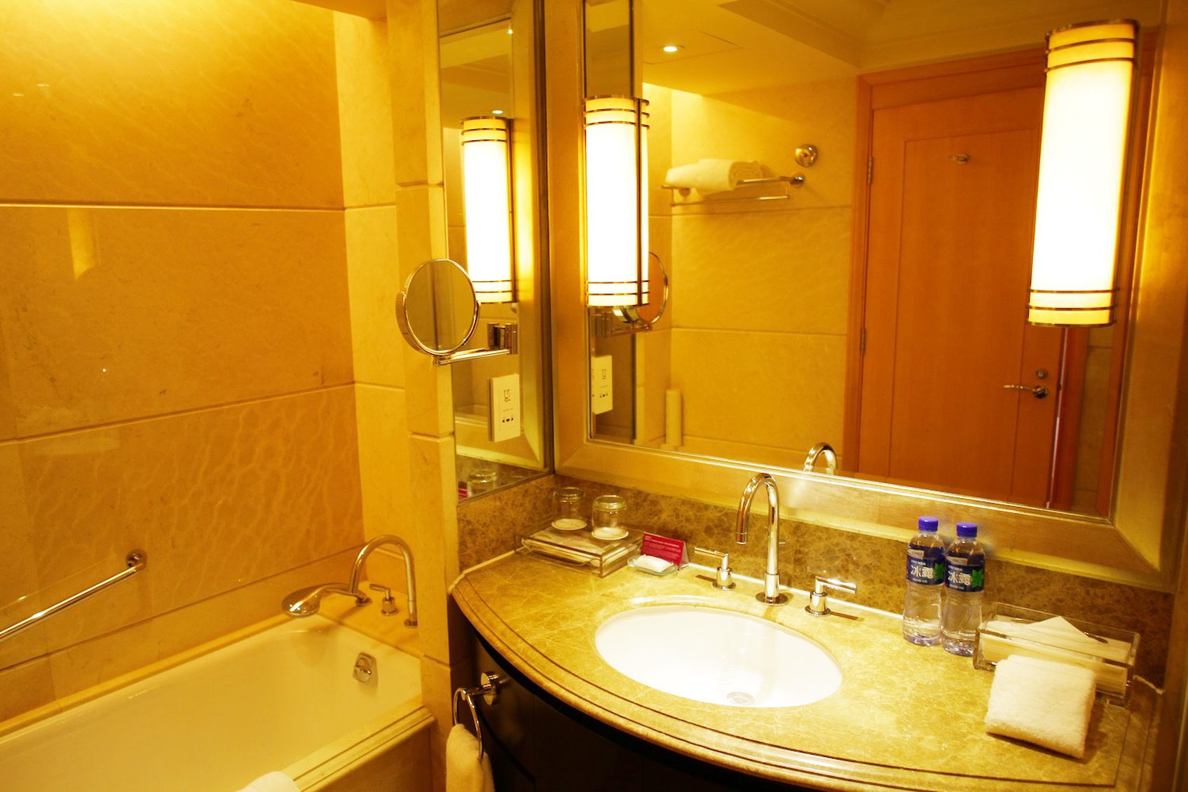 Crowne Plaza Fudan 60/60
