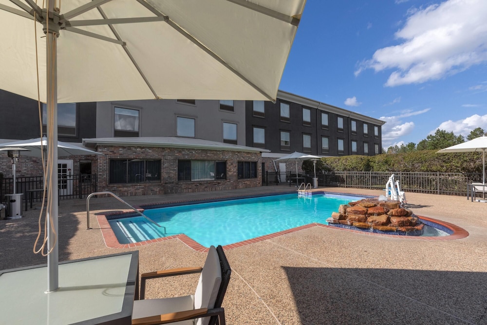 La Quinta Inn & Suites Nacogdoches 51/54