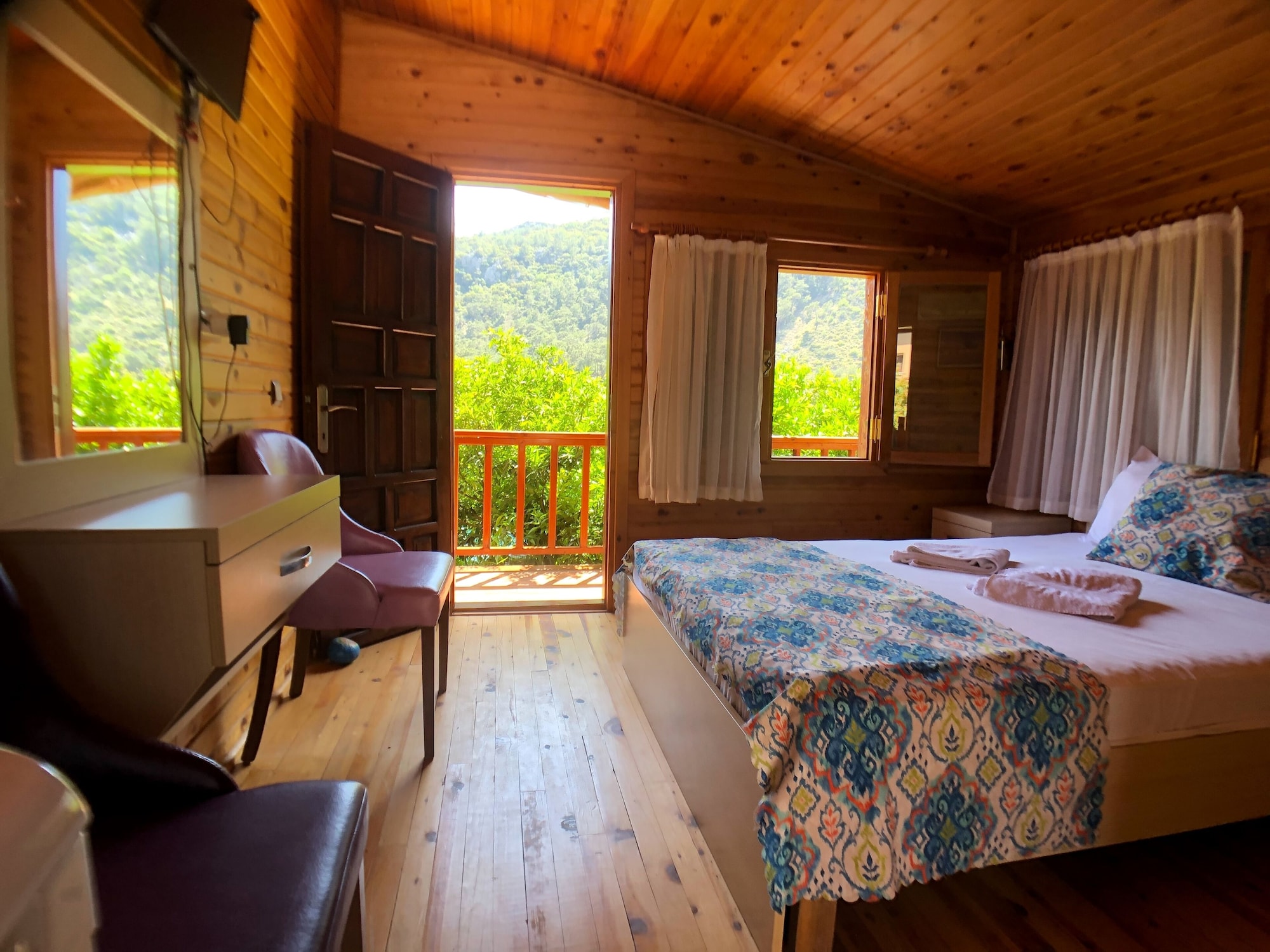 BUNGALOW, APARTMENT, BALCONY