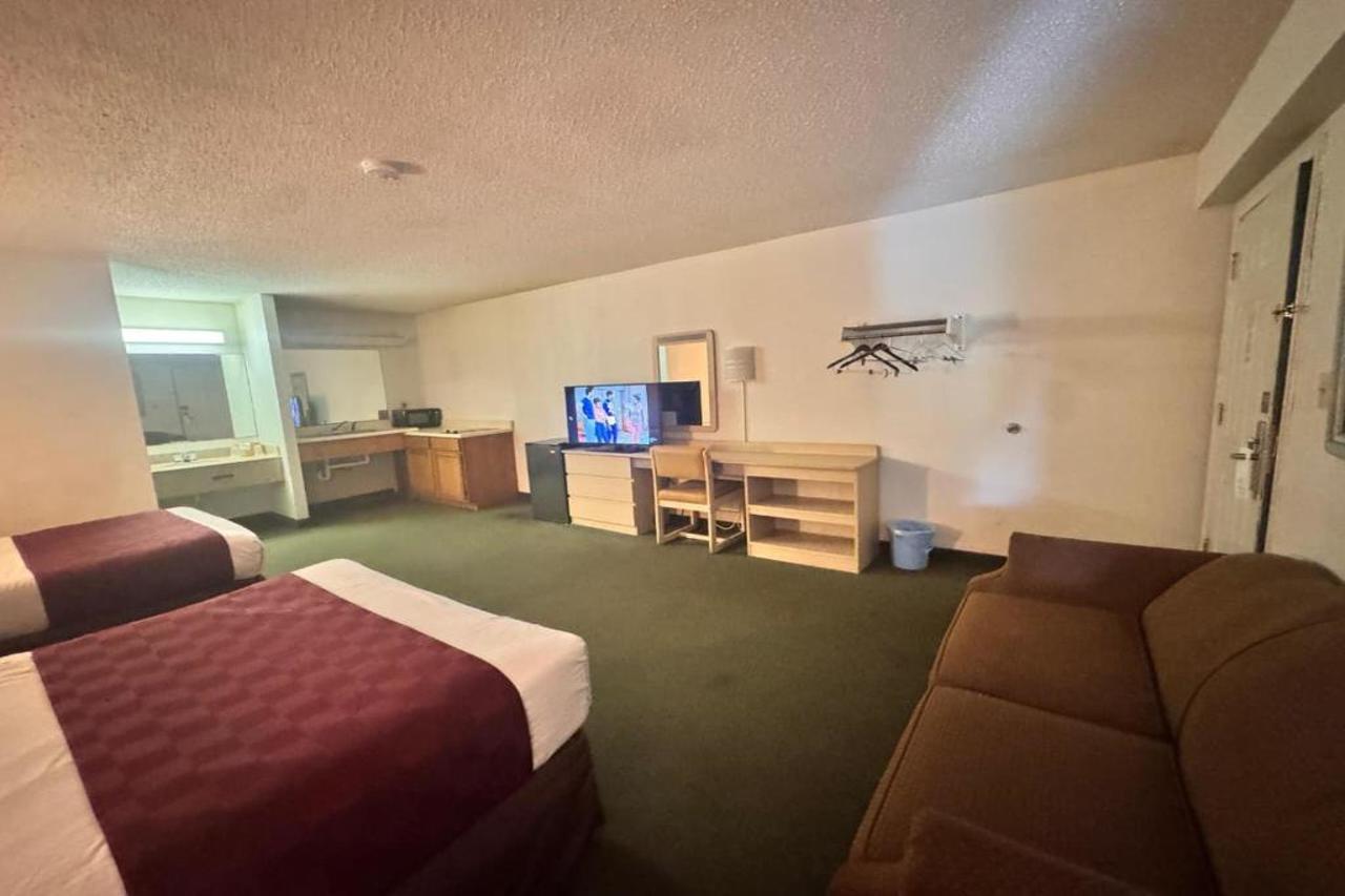 Delta Inn West Helena US 49 AR 25/30