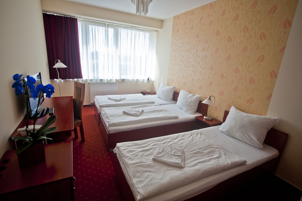 Canada Hotel Budapest 17/50