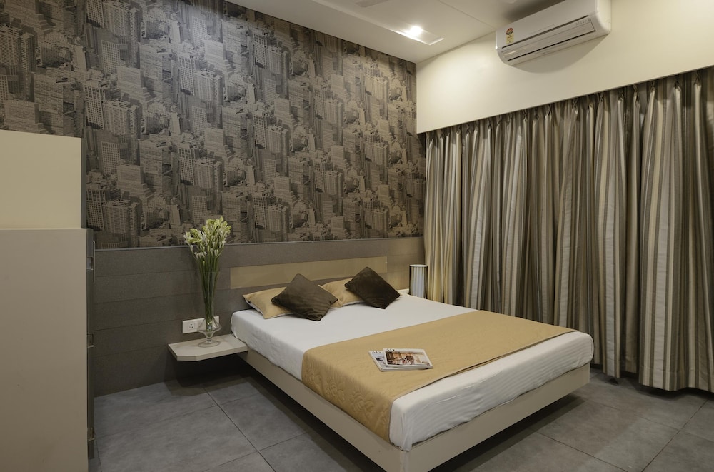 Hotel Rajmahal 5/20