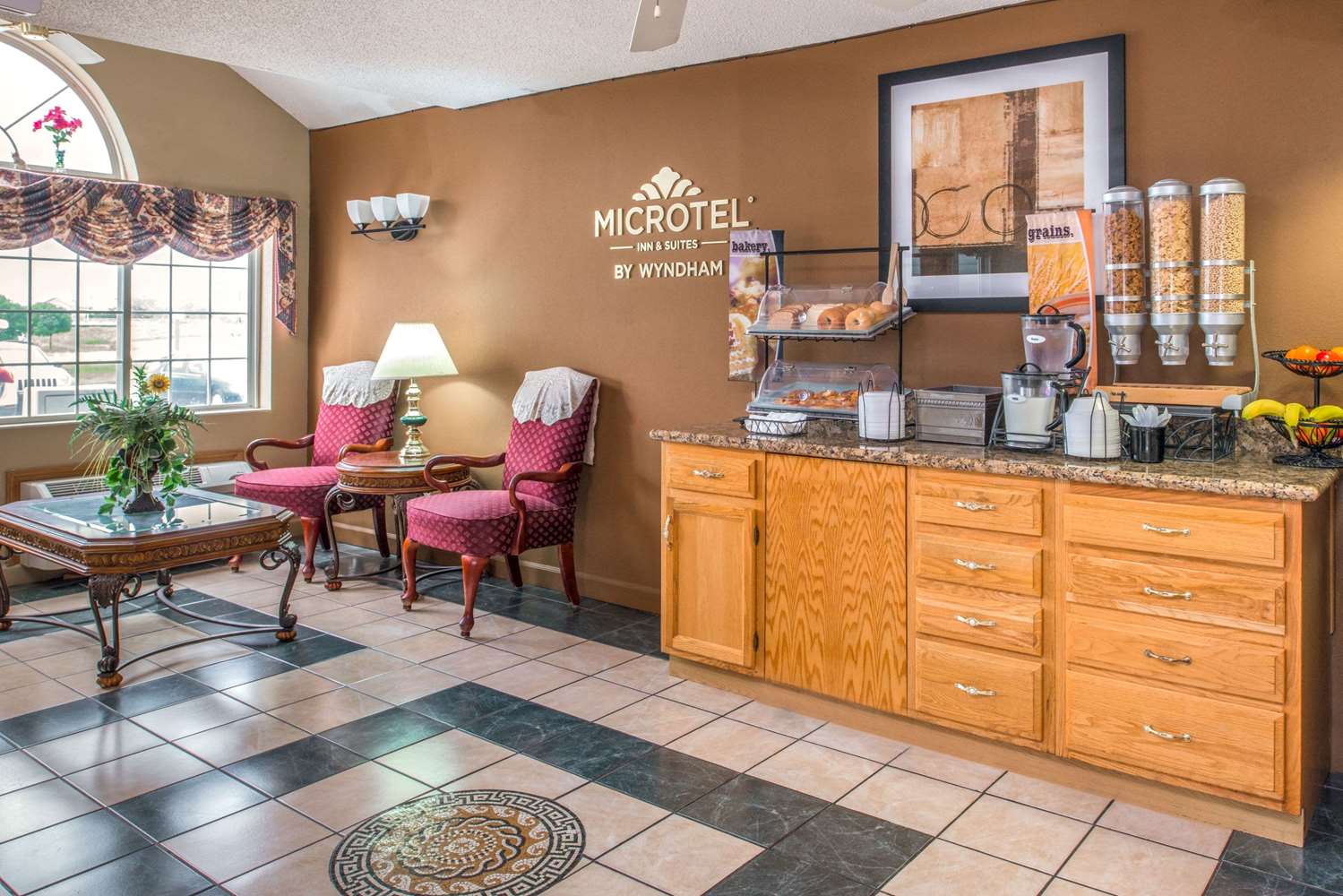 Microtel Inn Suites By Wyndham Lincoln 10/57