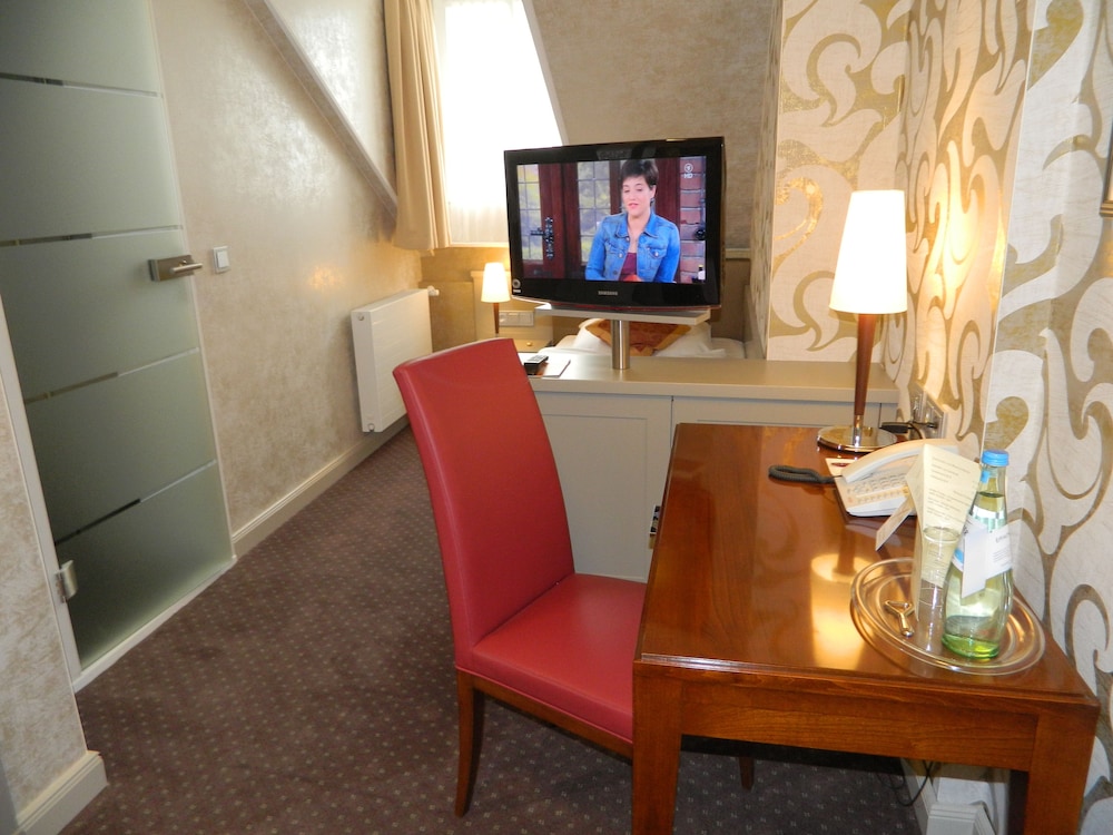 Parkhotel Guldene Berge 38/50