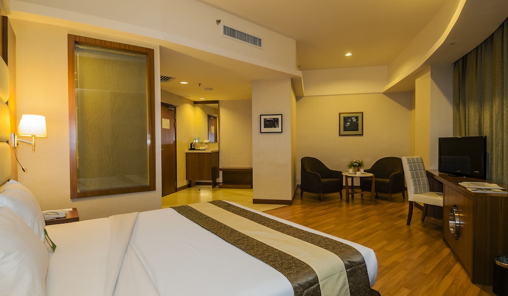 Pearl View Hotel 17/50