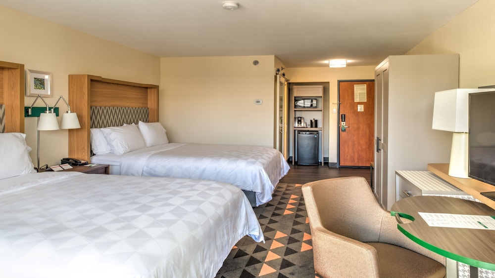 Holiday Inn Hotel Suites Phoenix Mesa Chandler 17/56