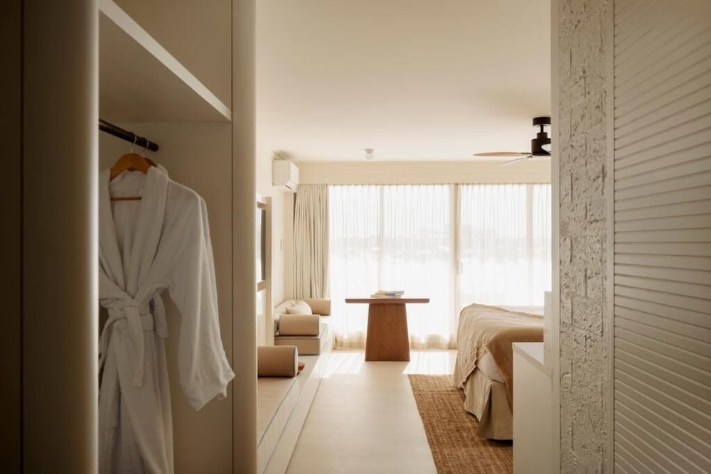MARINA RESORT 26/50