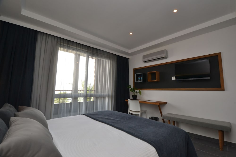 En Vie Beach Boutique Hotel-Adult Only 11/78