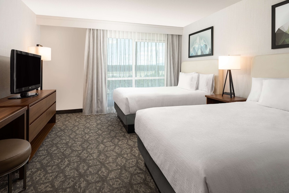 Embassy Suites by Hilton Portland Airport 21/66