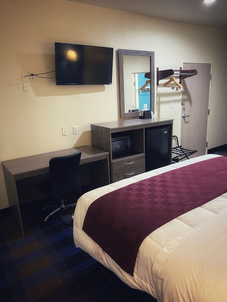 Lone Star Inn 14/22