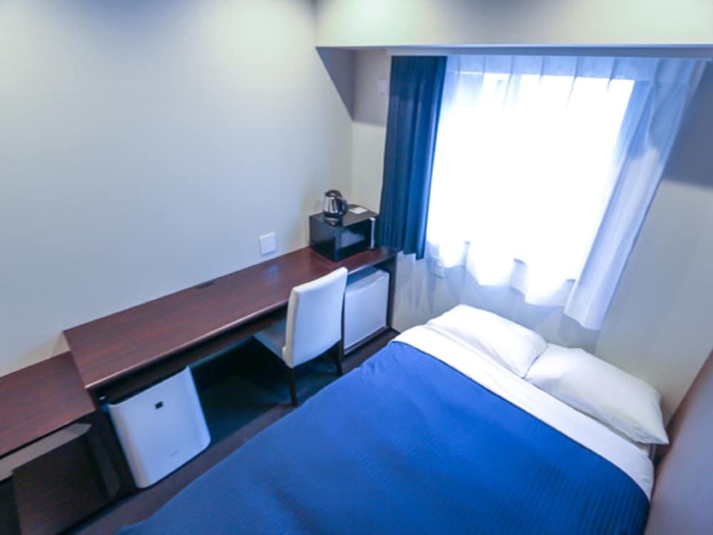 HOTEL LiVEMAX Yokohama Kannai Ekimae 17/37