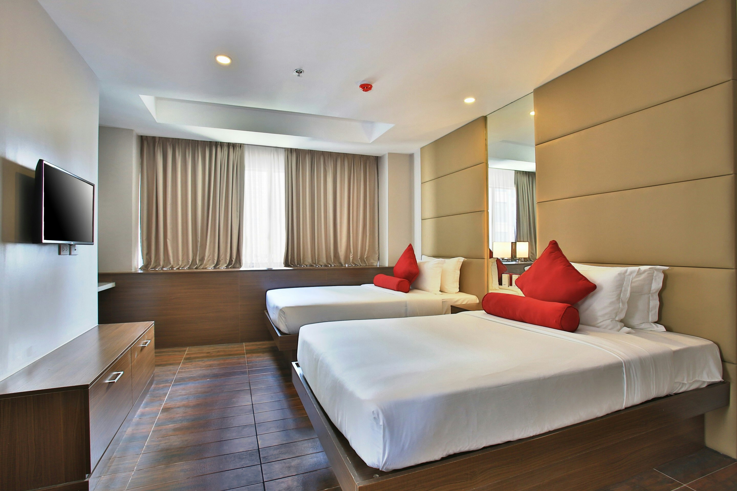 Valero Grand Suite By Swiss-Belhotel Makati 12/36