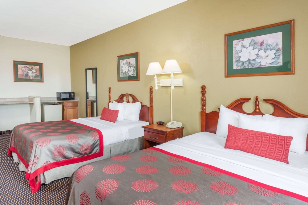 Ramada By Wyndham Columbia 24/51