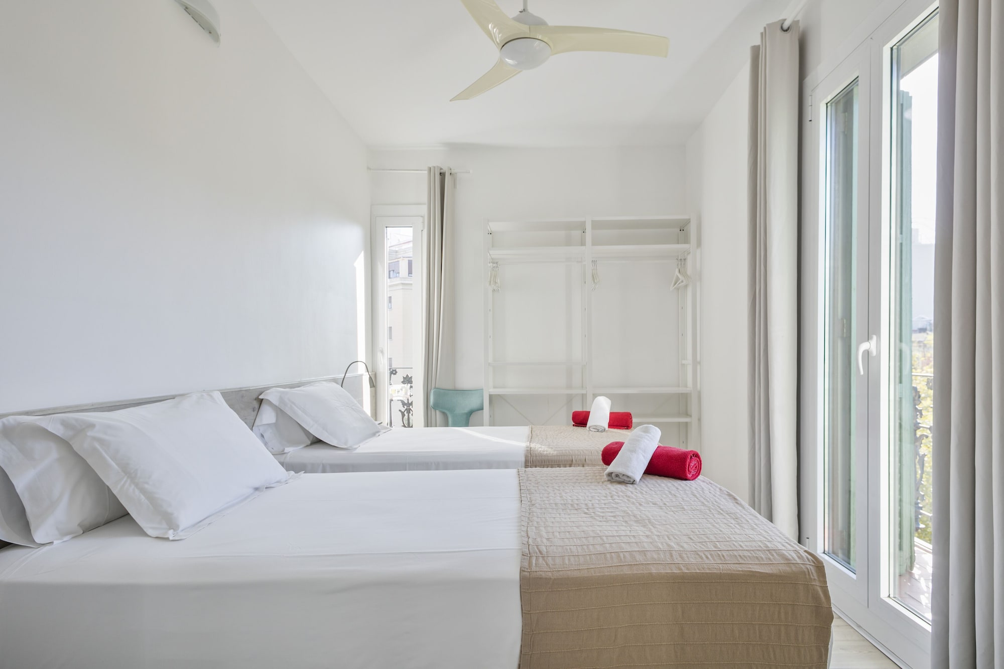 4 BEDROOMS, APARTMENT, CITY VIEW, BALCONY