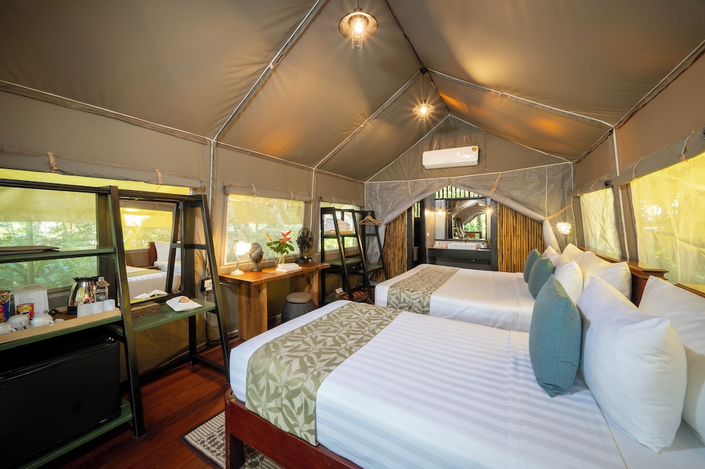 SUPERIOR, TENT, TRIPLE