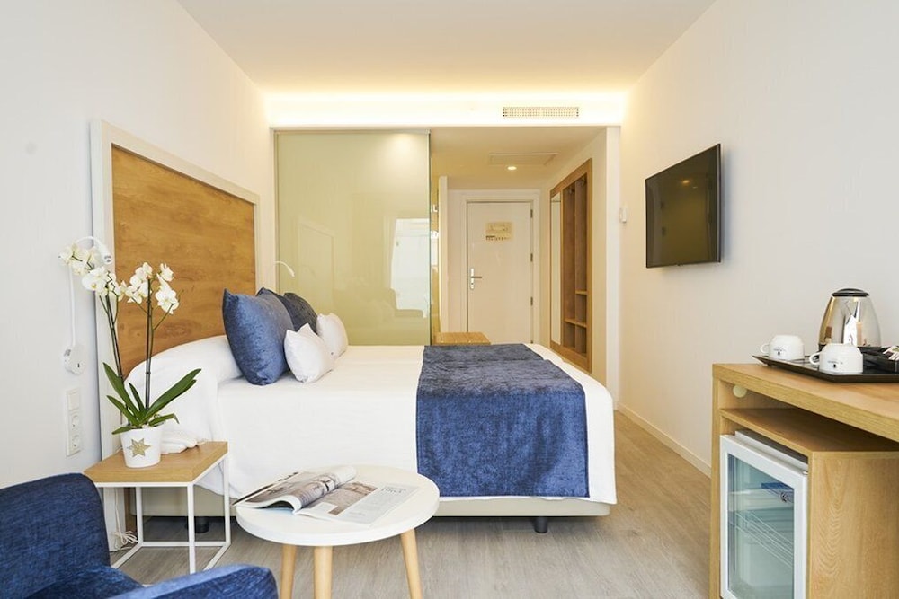 El Puerto Ibiza Hotel Spa 45/80