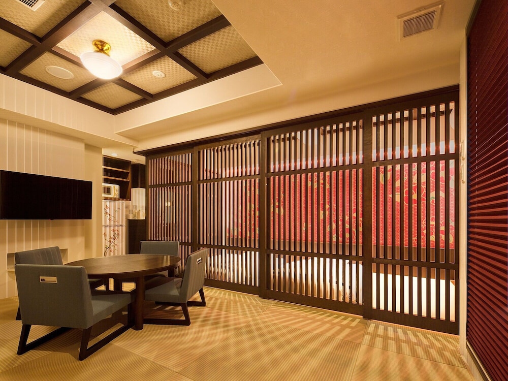 Sanrriott Kitahama 47/64