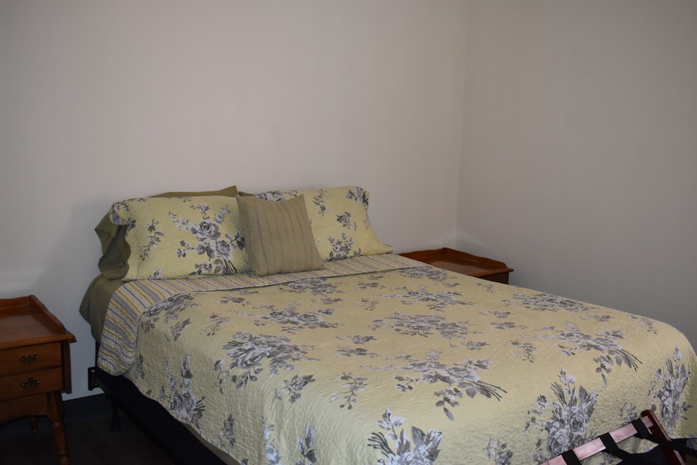 Hermann Crown Suites 16/75