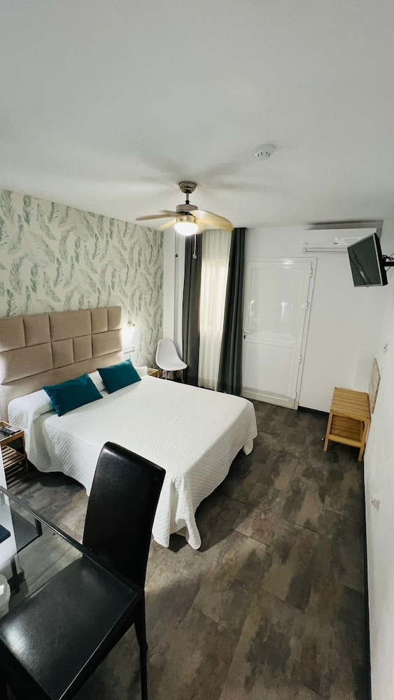 Bajondillo Beach Cozy Inns - Adults Only 11/30