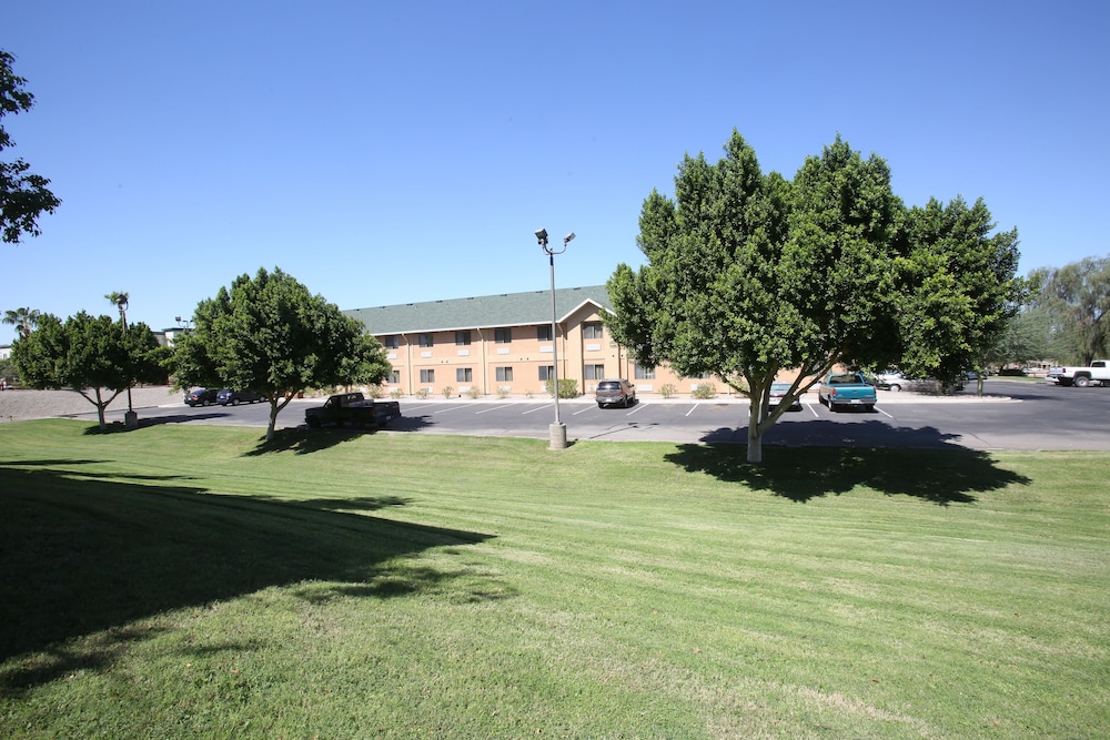 Travelodge by Wyndham Yuma 4/45