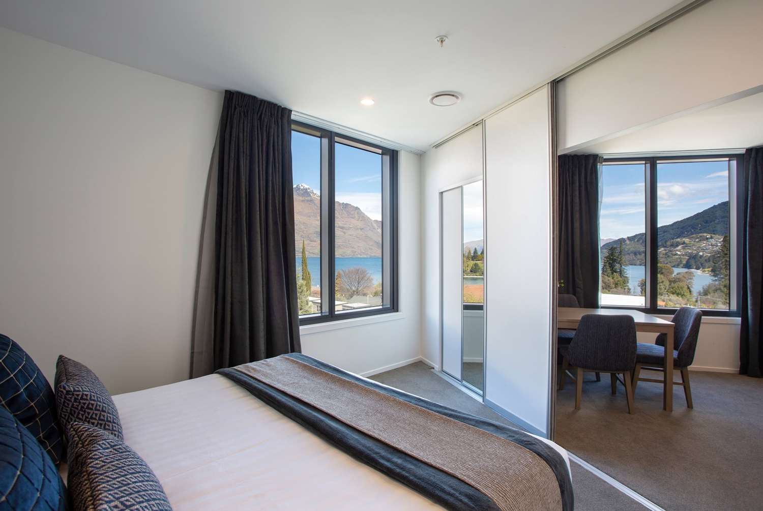 Ramada By Wyndham Queenstown Central 3/16