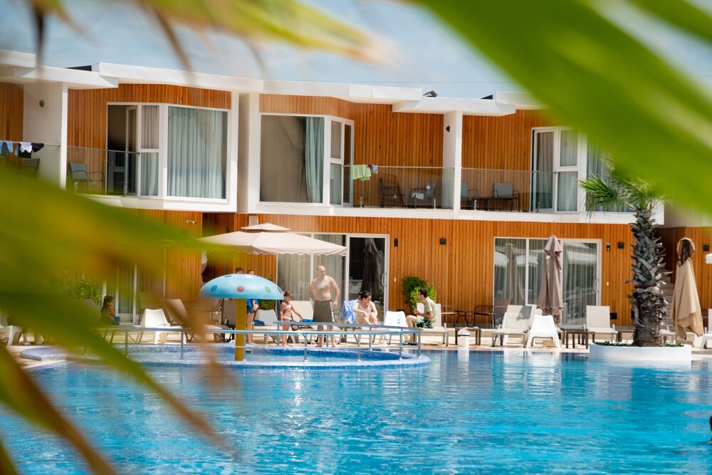 Riva Hill Resort 43/48