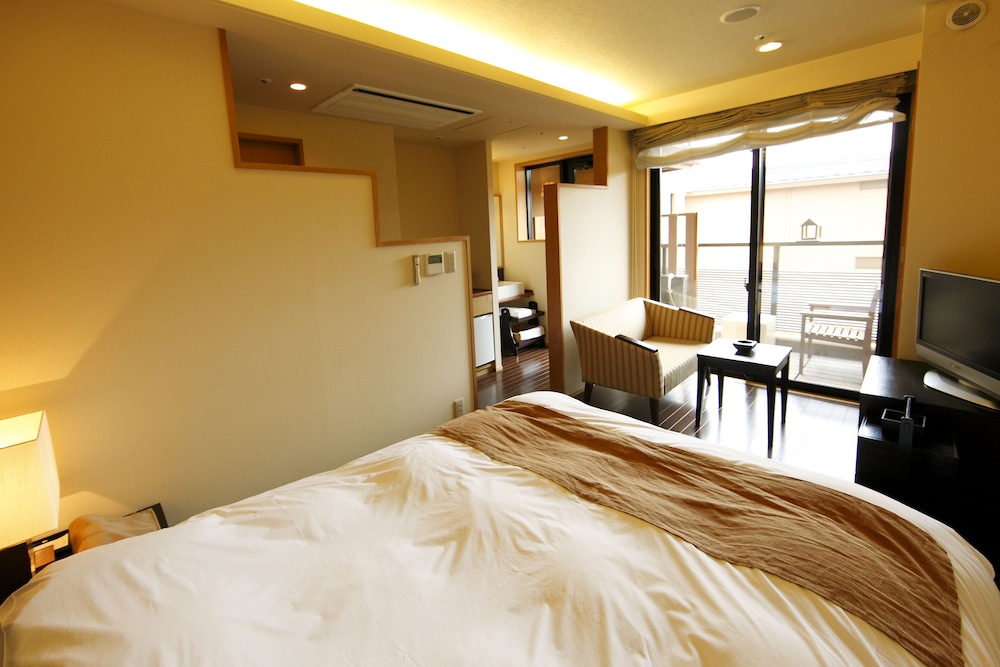 ROOM, DOUBLE BED, OUTDOOR BATH
