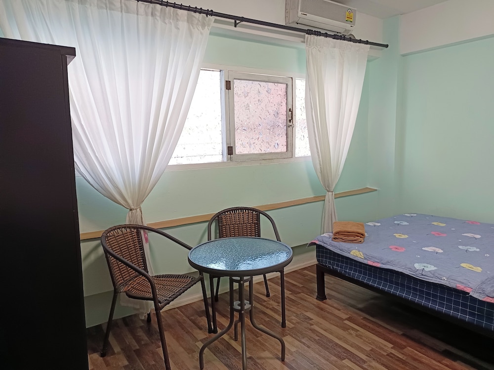 Artem's Guesthouse 26/39