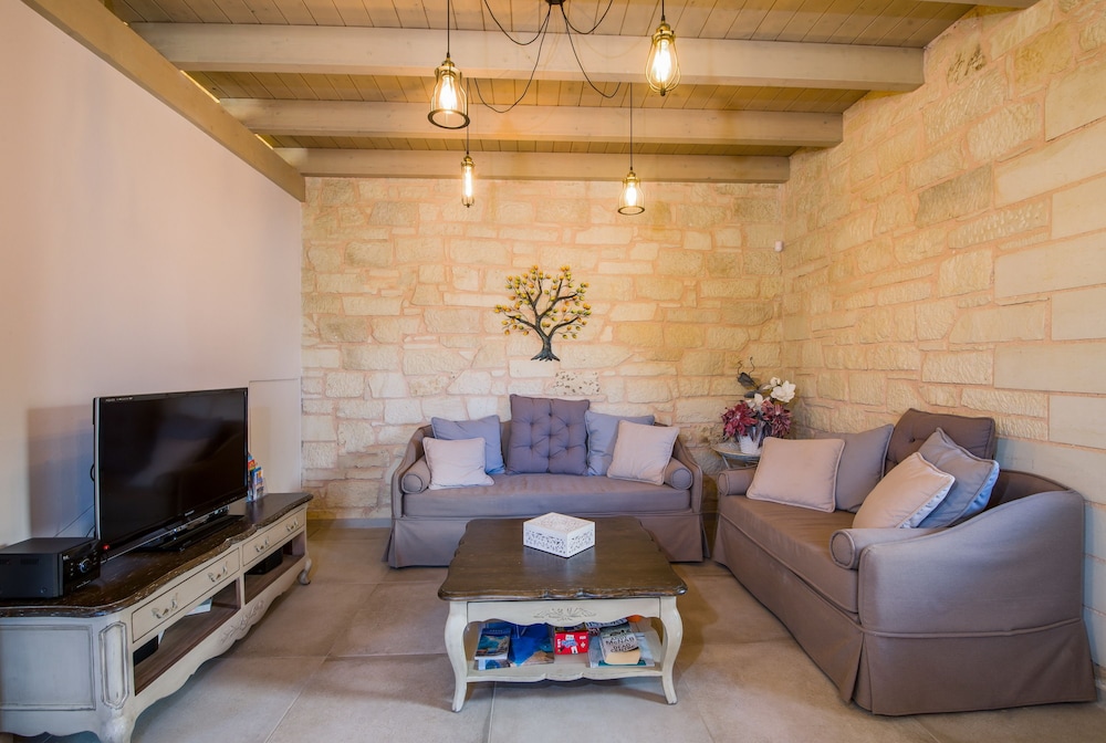 Sirocos Villas 27/50