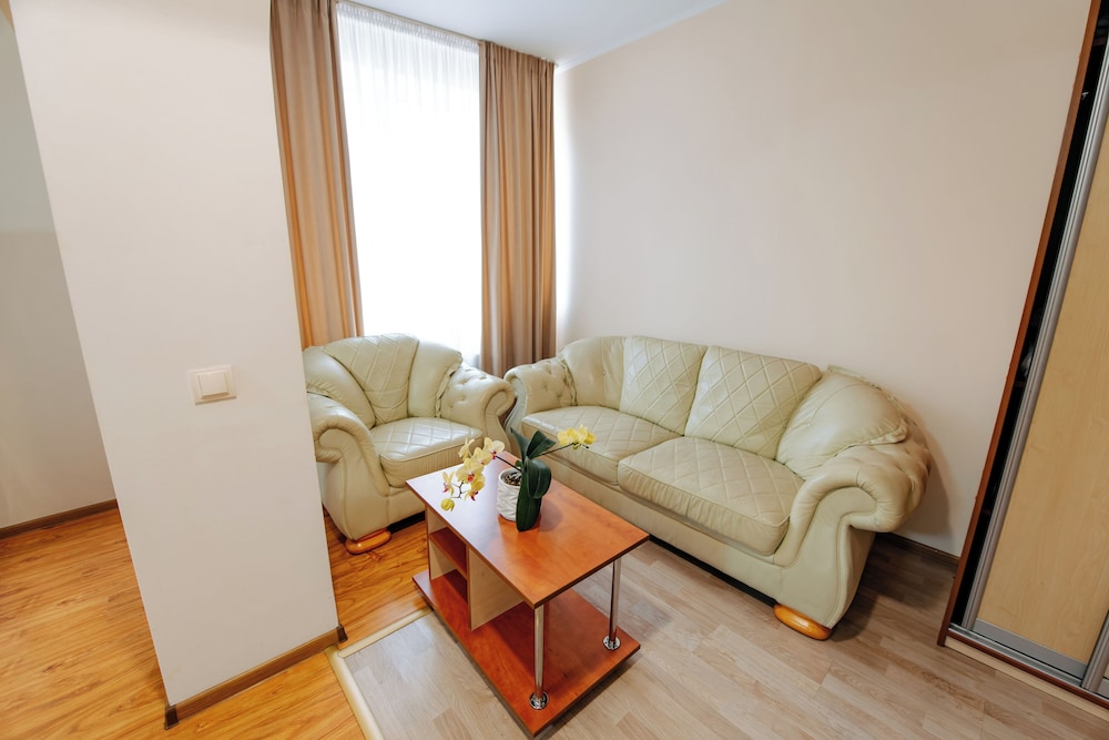 Villa Arus Hotel 49/63