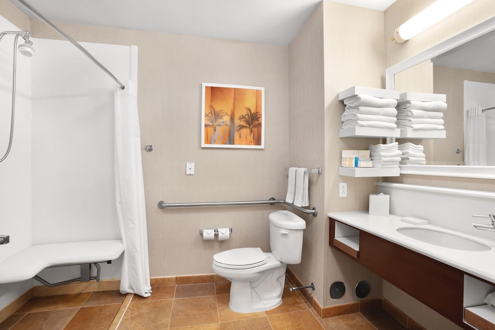 Hampton Inn By Hilton Hallandale Beach Aventura 14/37