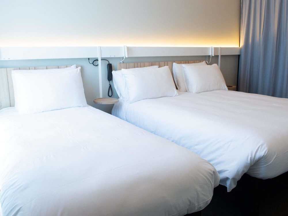 ibis Montlhery Paris Sud 14/68