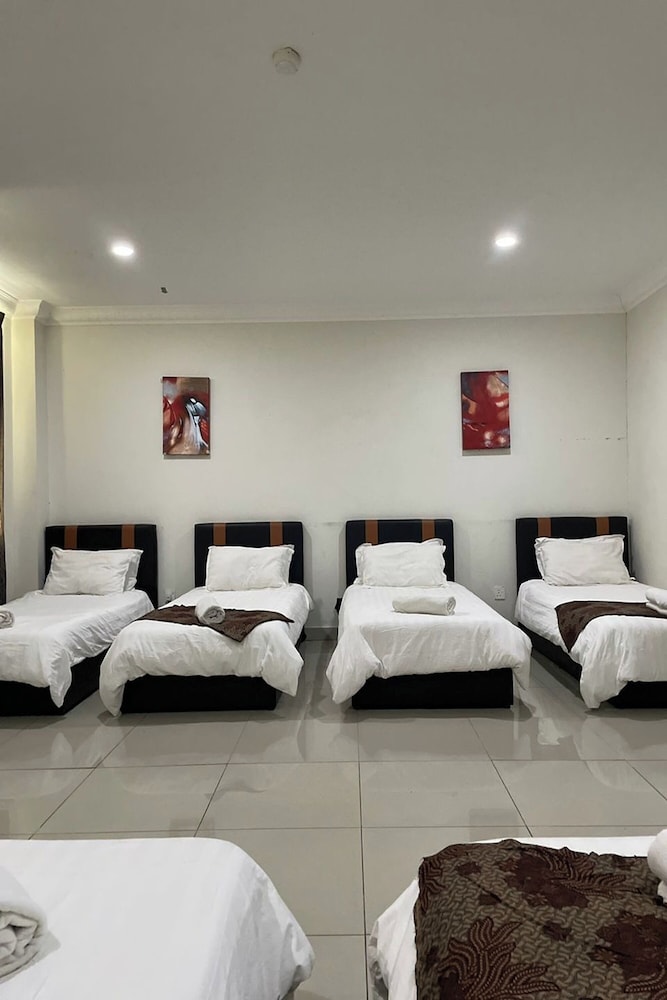 Hotel Mutiara KGMMB by ZUZU 20/53