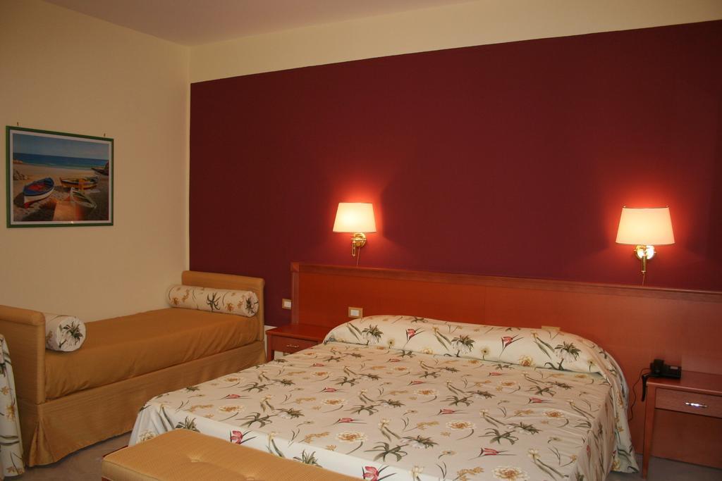 غرفة قياسية بسرير مزدوج