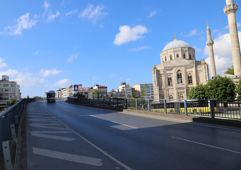 Grand Durmaz Hotel 62/64