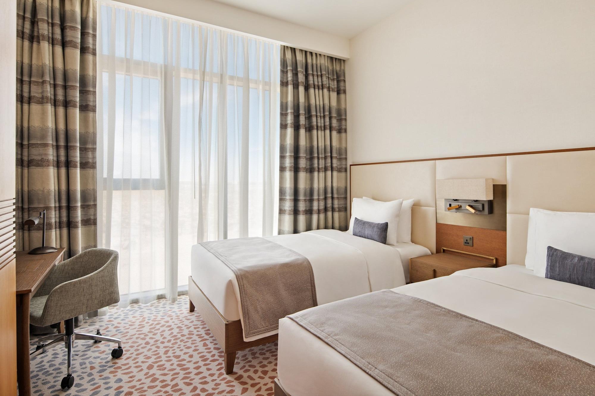 2 Bedrooms, Suite, Pool View, Kitchen