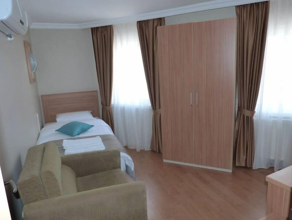 Hotel MDS 12/27