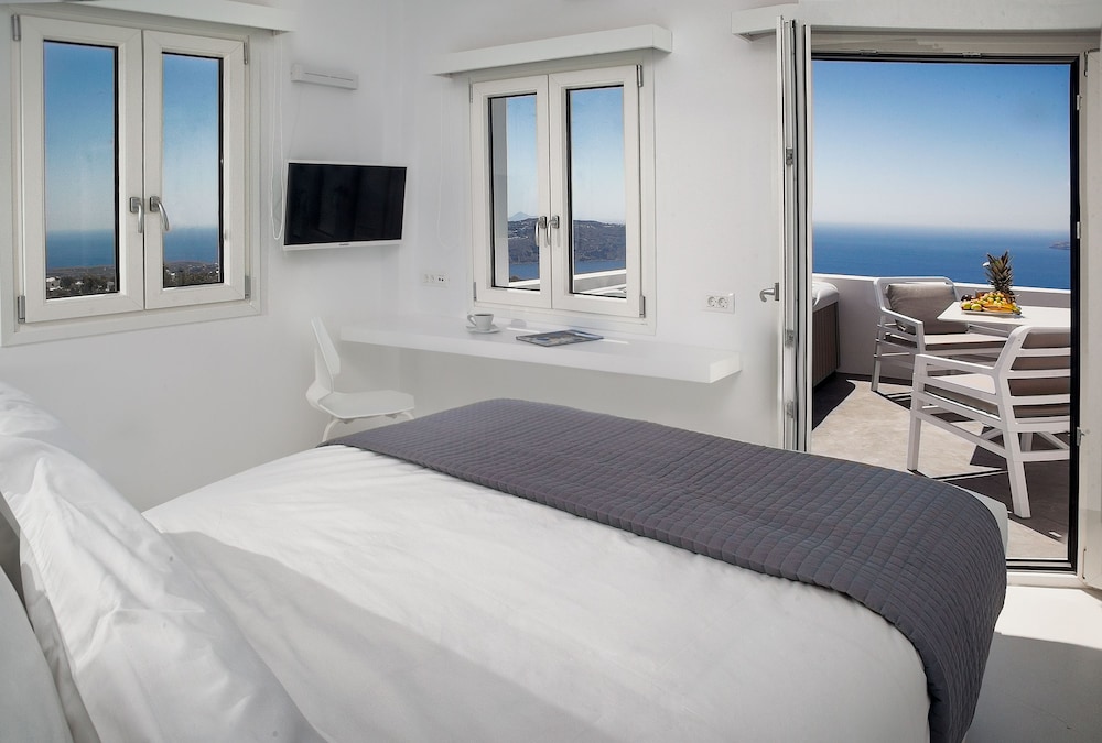 May Seven Suites - Adults Only 12/50
