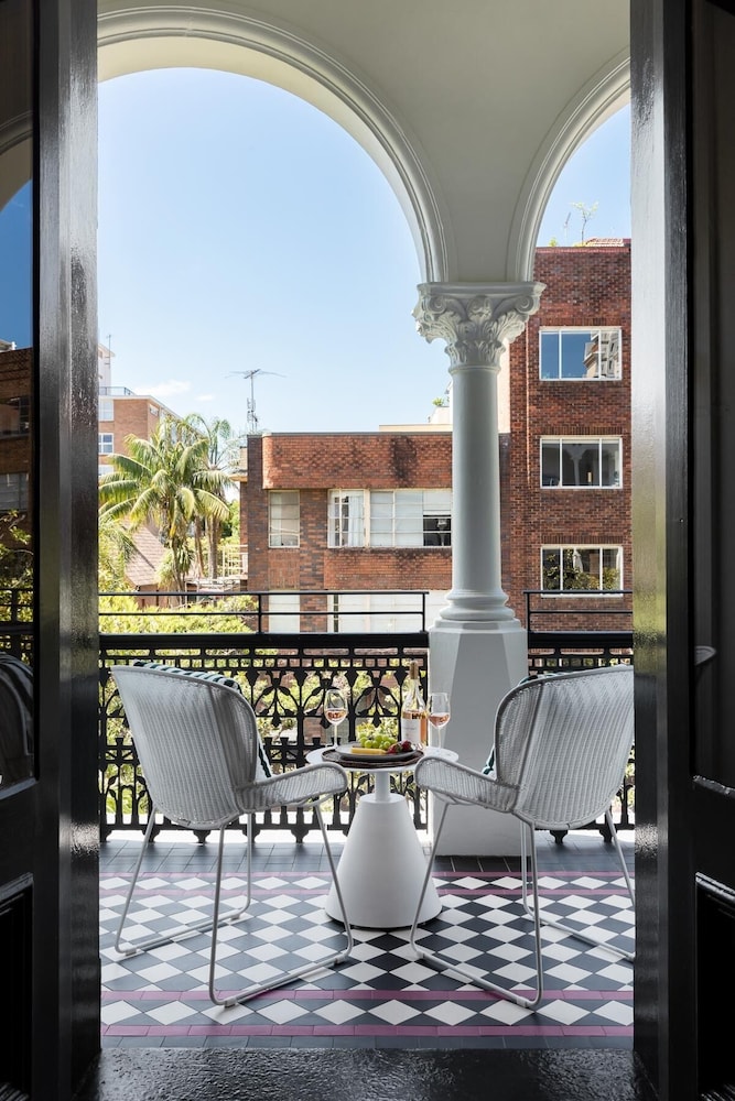 Hotel Challis Potts Point 43/50