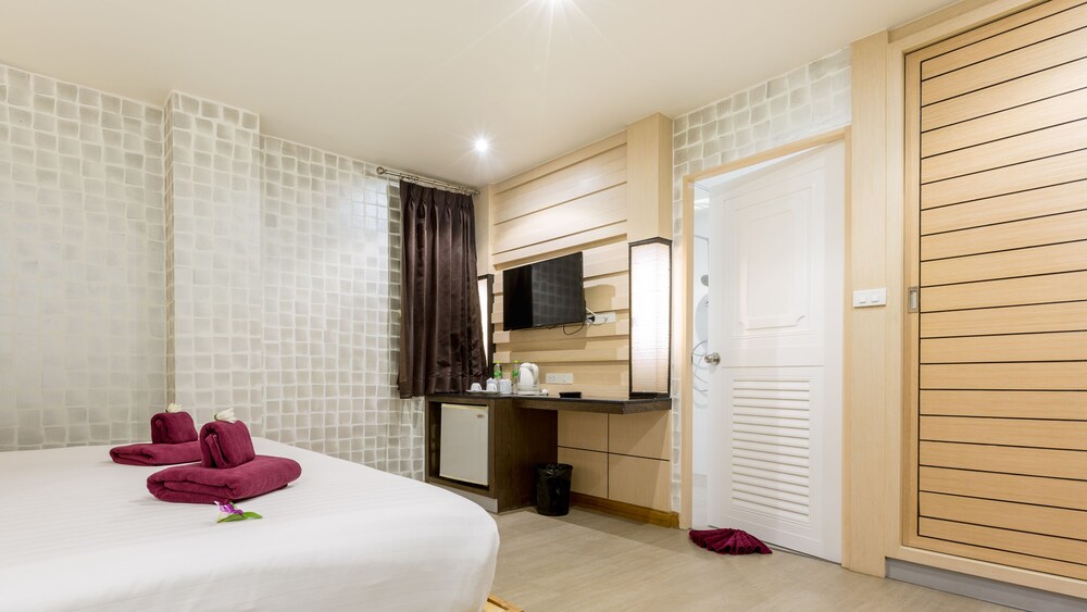 Anda Beachside Hotel 42/85