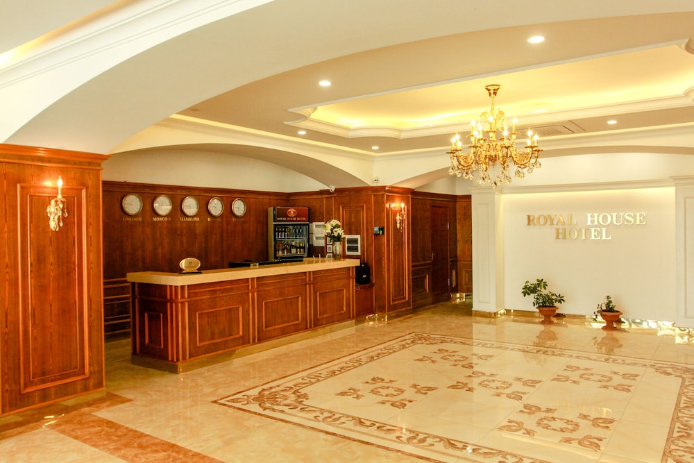 Royal House Hotel 2 7/49