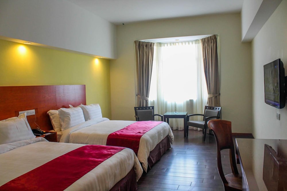 Palm Seremban Hotel 15/40