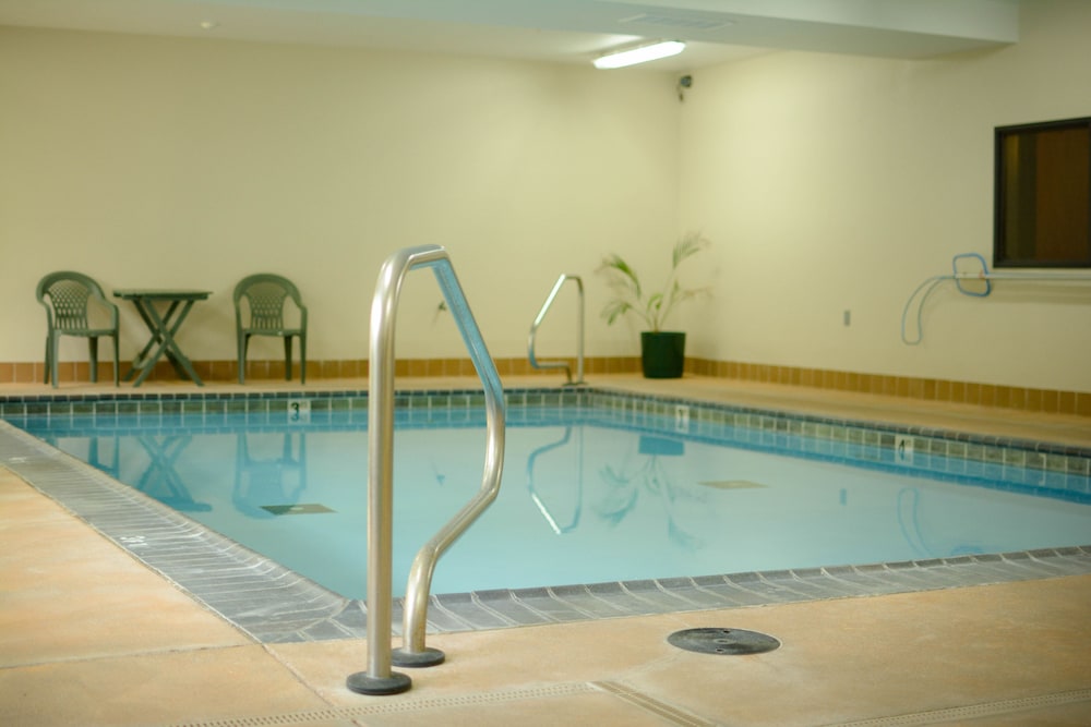 Clatskanie River Inn 24/49