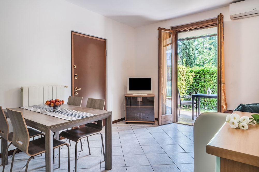 Residence Nuove Terme 36/53