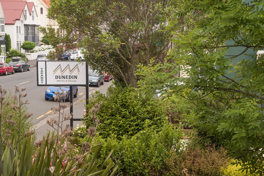 ASURE Dunedin Academy Court Motels 59/66